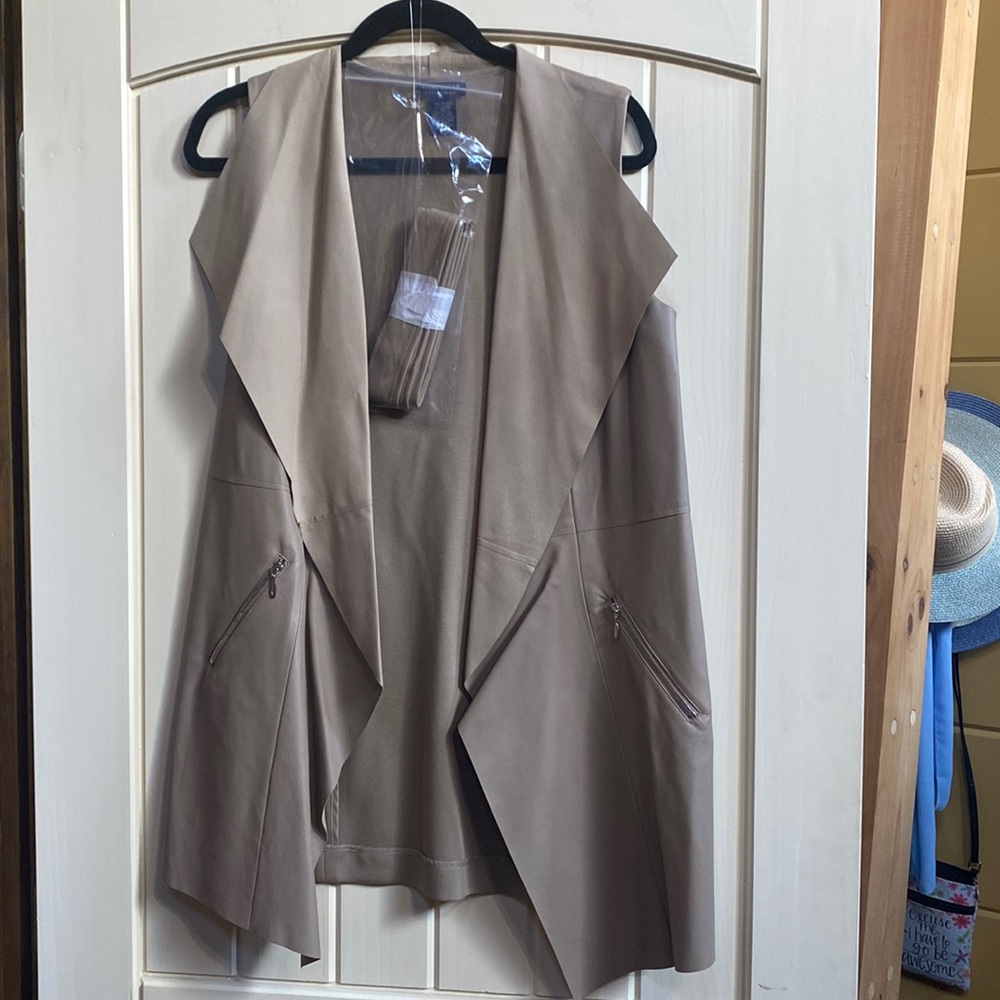 NWOT Doncaster Leather “Car Coat length” Vest